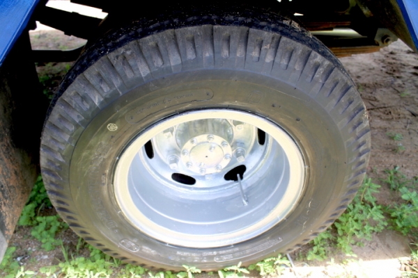 ขายหกล้อ ISUZU NPR 120 ฝาขาว รถปี40 ห้างแท้