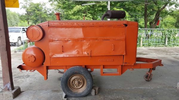 ขาย เครื่องปั้มลม เครื่อง HINO DM100 6 สูบ พร้อมสายและหัวแย็ก 2 หัว