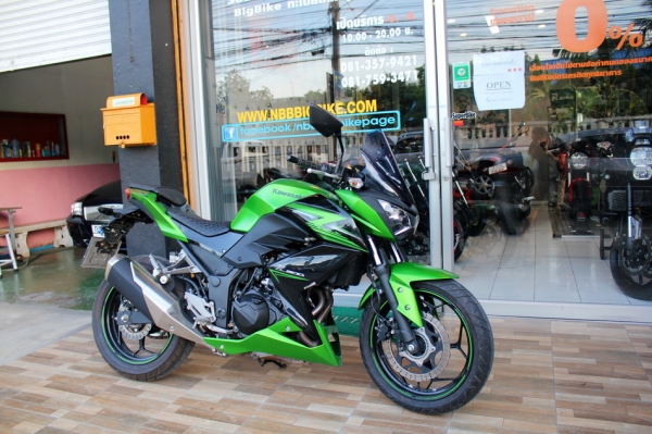 ขายKawasaki Z300(abs) ปี2015 สวยๆสภาพป้ายแดง