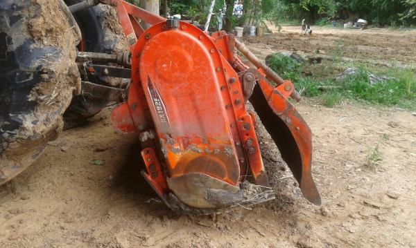 ขายโรตารี่(จอบหมุน)ตราช้างเดิม ๆ ใช้งานน้อย