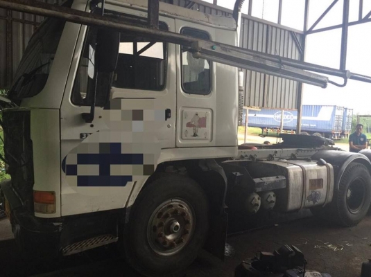 มี 2 คัน 10 ล้อหัวลาก 330 แรง VOLVO FL10 INTER เล่มพร้อม รถพร้อมใช้ ภาษีไม่ขาด เครื่องดี คัสซีสวย