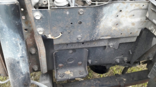 6 ล้อ  ISUZU  รุ่น  NKR71LY    4 สูบ   เทอร์โบ  130  แรงม้า จดทะเบียนปี 2548