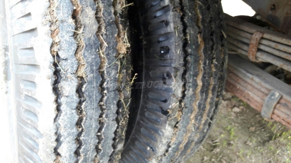 6 ล้อ  ISUZU  รุ่น  NKR71LY    4 สูบ   เทอร์โบ  130  แรงม้า จดทะเบียนปี 2548