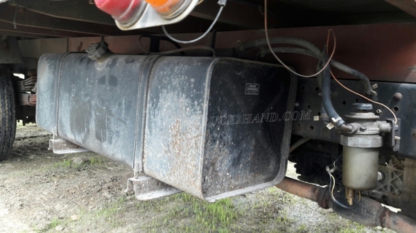 6 ล้อ  ISUZU  รุ่น  NKR71LY    4 สูบ   เทอร์โบ  130  แรงม้า จดทะเบียนปี 2548