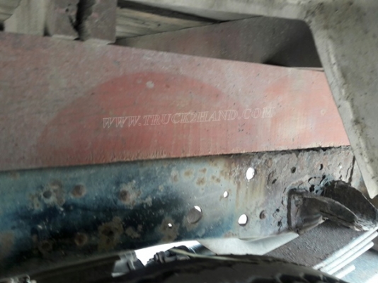 6 ล้อ  ISUZU  รุ่น  NKR71LY    4 สูบ   เทอร์โบ  130  แรงม้า จดทะเบียนปี 2548