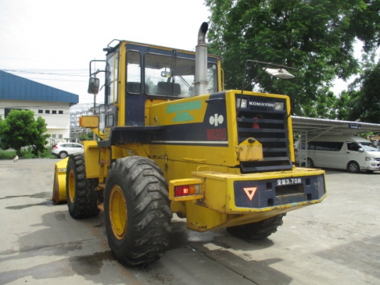 ขายรถตัก KOMATSU WA300-1 สภาพสวยพร้อมใช้งานนำเข้าจากญี่ปุ่น ติดต่อ อำพล 090-9694506/ 080-3031241