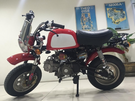 กอลิล่า สีแดง ยี่ห้อเรียวก้า กอลิล่า สีแดง ยี่ห้อเรียวก้า