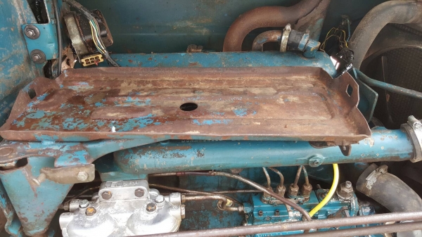 ขาย รถไถ FORD 6600 T5 รถสวยพร้อมใช้ อุปกรณ์มีใบดันหน้า ผาน 3 เอกสารใบอินวอยซ์