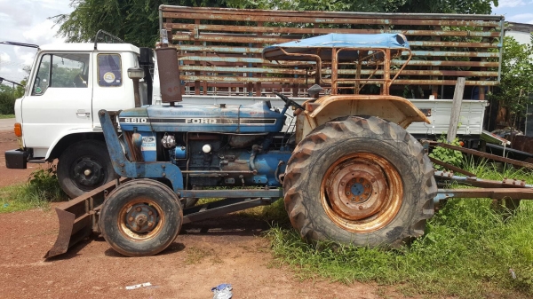 ขาย รถไถ FORD 6600 T5 รถสวยพร้อมใช้ อุปกรณ์มีใบดันหน้า ผาน 3 เอกสารใบอินวอยซ์