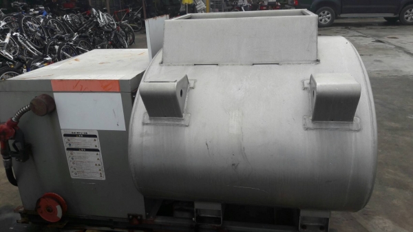 ถังน้ำมันอลูมิเนียม ราคา 54,999 ครับ สวยครบ ระบบใช้ได้ครับ ไฟ 12V. ความจุน้ำมัน 950 ลิตร #‎สนใจสอบถาม โทร. 081-4047671 ถังน้ำมันอลูมิเนียม ราคา 54,999 ครับ สวยครบ ระบบใช้ได้ครับ ไฟ 12V. ความจุน้ำมัน 950 ลิตร #‎สนใจสอบถาม โทร. 081-4047671