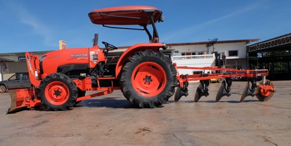 ขายรถไถรุ่น L4708 ดาวน์ 10,000 บาท พร้อมใบมีด ผานพรวน มีเอกสารพร้อมโอน รถสวยพร้อมใช้งาน