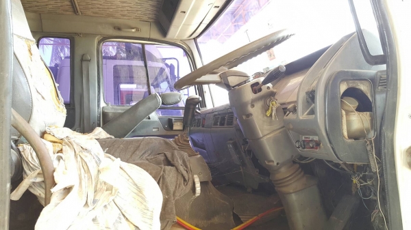 ขาย 10 ล้อ หัวลาก HINO FM3M เครื่อง M10C 240 แรงม้า เกียร์ Easton ทะเบียนพร้อมโอน