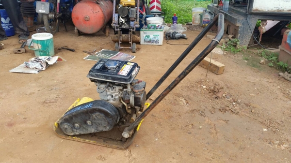 ขาย เครื่องตบดิน WACKER เบนชิน 4 จังหวะ/ ตบเพลทเรียบ แบบเดินตาม เก่าญี่ปุ่น