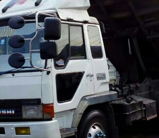 จองแล้วครับ"มัดจำ"เรียบร้อย ไอ้หลงโบว์ มิตซู FUSO FN527TF-220โบว์ 2เพา โลไฮ10สปีส ช่วงลางเบรคเกียร์ใหญ่ ยางเรเดี้ยล สภาพดีสวยกริ๊ปพร้อมใช้ ทะเบียนพร้อมโอน