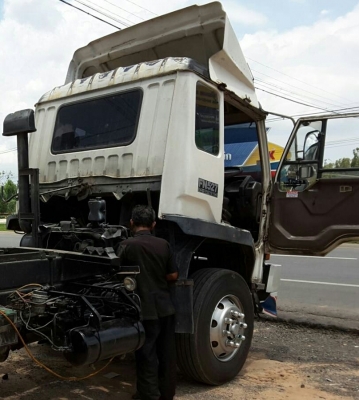 จองแล้วครับ"มัดจำ"เรียบร้อย ไอ้หลงโบว์ มิตซู FUSO FN527TF-220โบว์ 2เพา โลไฮ10สปีส ช่วงลางเบรคเกียร์ใหญ่ ยางเรเดี้ยล สภาพดีสวยกริ๊ปพร้อมใช้ ทะเบียนพร้อมโอน