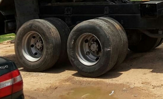 จองแล้วครับ"มัดจำ"เรียบร้อย ไอ้หลงโบว์ มิตซู FUSO FN527TF-220โบว์ 2เพา โลไฮ10สปีส ช่วงลางเบรคเกียร์ใหญ่ ยางเรเดี้ยล สภาพดีสวยกริ๊ปพร้อมใช้ ทะเบียนพร้อมโอน