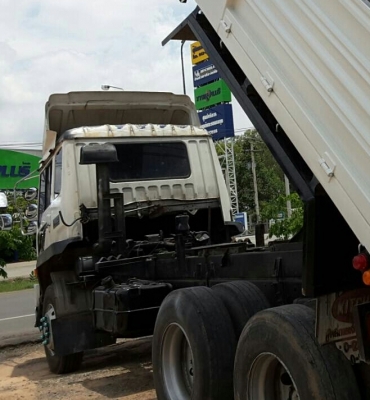 จองแล้วครับ"มัดจำ"เรียบร้อย ไอ้หลงโบว์ มิตซู FUSO FN527TF-220โบว์ 2เพา โลไฮ10สปีส ช่วงลางเบรคเกียร์ใหญ่ ยางเรเดี้ยล สภาพดีสวยกริ๊ปพร้อมใช้ ทะเบียนพร้อมโอน