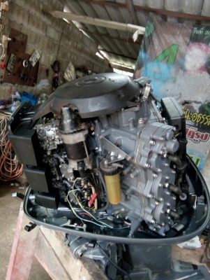 ขายเครื่องยามาฮ่า200แรง 2 จังหวะ สภาพดีพร้อมใช้งาน