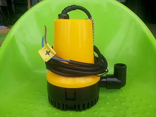 ปั้มน้ำแบบจุ่มใช้แบต12v.50w.แรงๆ(ของใหม่)จัดส่งฟรี มีคลิปทดสอบ ปั้มน้ำแบบจุ่มใช้แบต12v.50w.แรงๆ(ของใหม่)จัดส่งฟรี มีคลิปทดสอบ