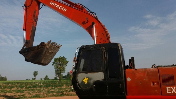 ขาย HITACHI EX200-2 สภาพสวยพร้อมใช้ ราคาต่อรองได้ ติดต่อได้ที่คุณ อ๊อฟ พิจิตร 086-737-9991 ขาย HITACHI EX200-2 สภาพสวยพร้อมใช้ ราคาต่อรองได้ ติดต่อได้ที่คุณ อ๊อฟ พิจิตร 086-737-9991