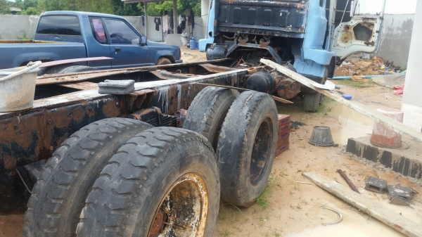 ขาย10ล้อKTสองเพลาฟูโซ ไม่มีเอกสาร หัวคัชชี