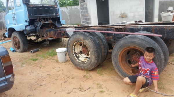 ขาย10ล้อKTสองเพลาฟูโซ ไม่มีเอกสาร หัวคัชชี