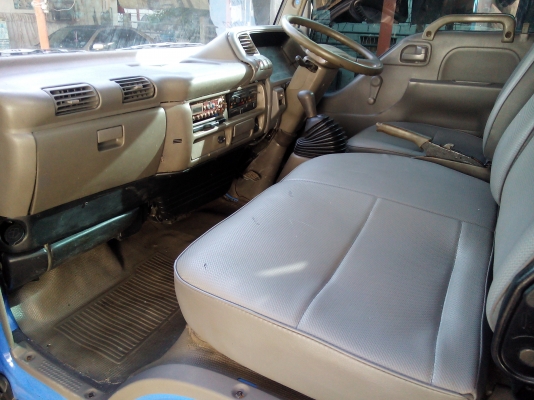 6 ล้อกลาง  ISUZU  NKR 120 แรงม้า * ยาว 4.30 ม. * รถสวยเดิม+สวยจริง+สภาพพร้อมใช้งาน *รถห้างแท้*  มีเล่มพร้อมโอน *