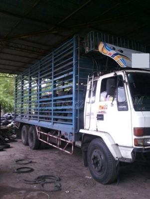 รถยี่ห้ออีซูซุ เครื่องขนาด 195 แรงม้า รหัสแซซซี FVM12QY รถยี่ห้ออีซูซุ เครื่องขนาด 195 แรงม้า รหัสแซซซี FVM12QY