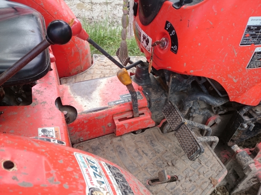 ขายรถไถ คูโบต้า 30 แรง พร้อมดันหน้า-ผาน5 เครื่องแน่นเกียร์ หางดี พร้อมใช้งาน ขายรถไถ คูโบต้า 30 แรง พร้อมดันหน้า-ผาน5 เครื่องแน่นเกียร์ หางดี พร้อมใช้งาน