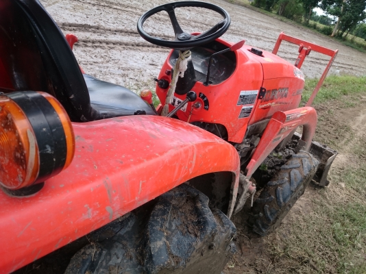 ขายรถไถ คูโบต้า 30 แรง พร้อมดันหน้า-ผาน5 เครื่องแน่นเกียร์ หางดี พร้อมใช้งาน ขายรถไถ คูโบต้า 30 แรง พร้อมดันหน้า-ผาน5 เครื่องแน่นเกียร์ หางดี พร้อมใช้งาน