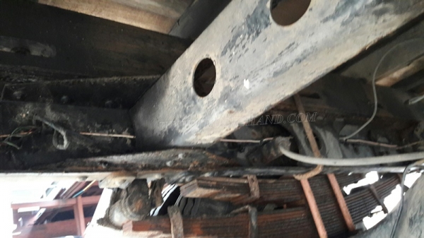 6 ล้อ HINO กระบะรั้วเหล็กพื้นเป็นสแตนเลส  รุ่น KM779   117 แรงม้า กระบะยาว 5.40 เมตร