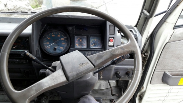 6 ล้อ HINO กระบะรั้วเหล็กพื้นเป็นสแตนเลส  รุ่น KM779   117 แรงม้า กระบะยาว 5.40 เมตร