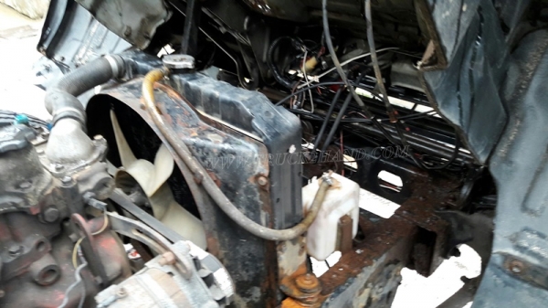 6 ล้อ HINO กระบะรั้วเหล็กพื้นเป็นสแตนเลส  รุ่น KM779   117 แรงม้า กระบะยาว 5.40 เมตร