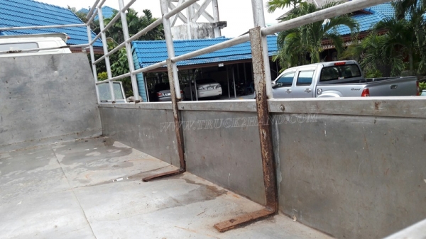 6 ล้อ HINO กระบะรั้วเหล็กพื้นเป็นสแตนเลส  รุ่น KM779   117 แรงม้า กระบะยาว 5.40 เมตร