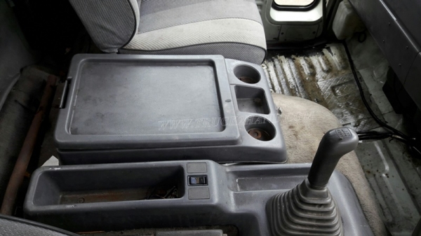 6 ล้อ HINO กระบะรั้วเหล็กพื้นเป็นสแตนเลส  รุ่น KM779   117 แรงม้า กระบะยาว 5.40 เมตร