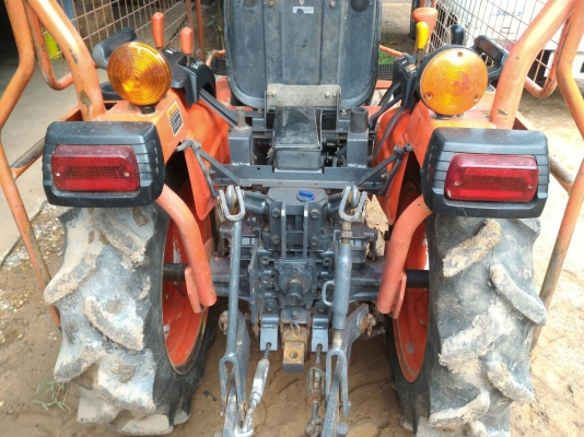 ขายรถไถ KUBOTA B2420 พร้อมโครงกันอ้อย ราคา 145,000 DC Trctor Rayong 0818618678,0899347475 ขายรถไถ KUBOTA B2420 พร้อมโครงกันอ้อย ราคา 145,000 DC Trctor Rayong 0818618678,0899347475