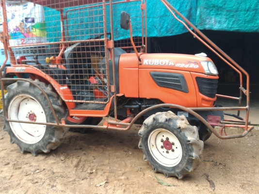 ขายรถไถ KUBOTA B2420 พร้อมโครงกันอ้อย ราคา 145,000 DC Trctor Rayong 0818618678,0899347475
