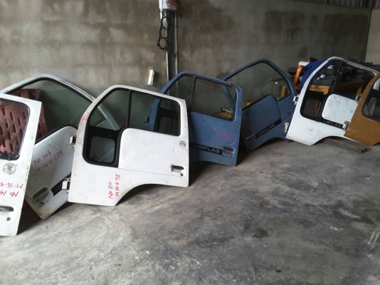 ขายประรถบรรทุกเล็กกระจกไฟฟ้าเก่านอกครับราคา15000ต่อคู่ครับ ขายประรถบรรทุกเล็กกระจกไฟฟ้าเก่านอกครับราคา15000ต่อคู่ครับ