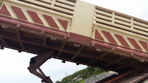 Hino mega 380แรง  แม่-ลูก3เพลาดั้ม