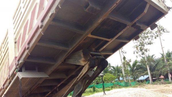 Hino mega 380แรง  แม่-ลูก3เพลาดั้ม