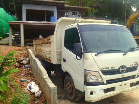 รถฮีโน่ 6 ล้อดั้ม 145 แรงม้า. ปี 57. , ( รถวิ่ง 24,xxx กม. )    สนใจติดต่อ  081 - 6079515