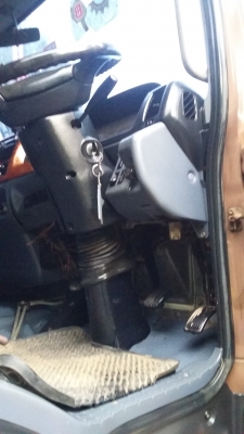 ขายสิบล้อดั๊มสองเพลาเมก้า 320  สวย ๆ เดิม ๆ  ครับ