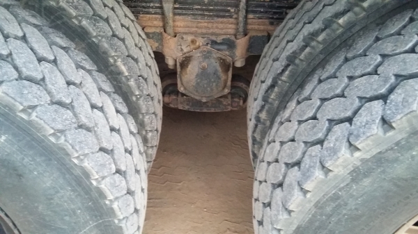 ขายสิบล้อดั๊มสองเพลาเมก้า 320  สวย ๆ เดิม ๆ  ครับ