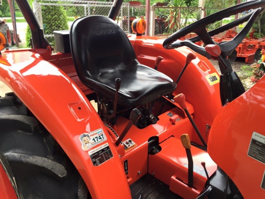 ขายรถไถ Kubota L3608(4WD) พร้อมใบมีดและผานพรวนLCSใหม่ รถสวยพร้อมใช้งาน