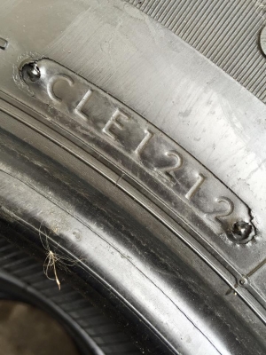 ขายยาง BRIDGESTONE H/T 689 245-70-16 ปี12 ดอกสวย ชุดละ 2,900 บาท