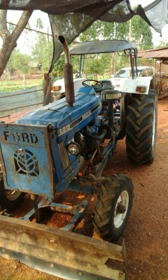 รถไถ NEWHOLLAND 6610 ติดต่อเจ้าของคุณศรณยู เบอร์ 083-355-1655