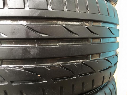 ขายยาง BRIDGESTONE POTENZA S001 225-45-17 ปี13 ดอกเต็ม ไม่กินข้าง ไม่มีปะ ชุดละ 4,900 บาท