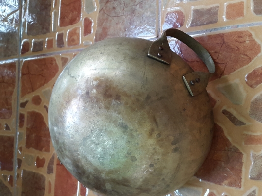 ถาดทองเหลือง 12 นิ้ว ลายดอกกุหลาบ 1,300 กะทะทองเหลือง  เบอร์ 9 ขนาด 7 นิ้ว 1,200