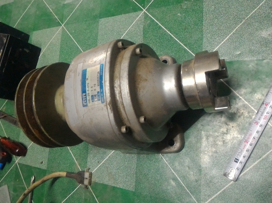 เกียร์ทดยี่ห้อ NISSEI จากญี่ปุ่น อัตราทด 1 : 5 ใช้กับมอเตอร์ขับได้ถึง 1 แรงม้า