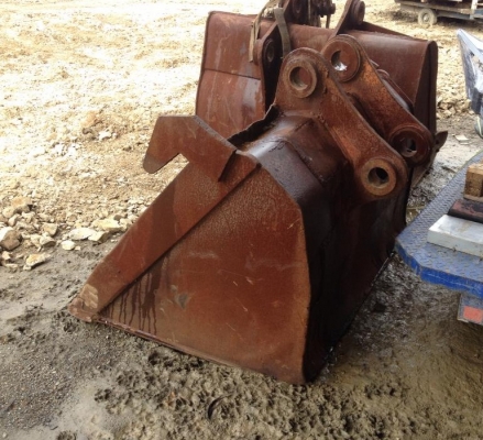 FROM JAPAN BUCKET บุ๊งกี๋สำหรับรถขุดไซค์ 200, 220/สลัก 80 มิล/ แบบธรรมดา(ไม่มีฟัน) ราคาเพียง(ใบละ) 18,500 บาท FROM JAPAN BUCKET บุ๊งกี๋สำหรับรถขุดไซค์ 200, 220/สลัก 80 มิล/ แบบธรรมดา(ไม่มีฟัน) ราคาเพียง(ใบละ) 18,500 บาท